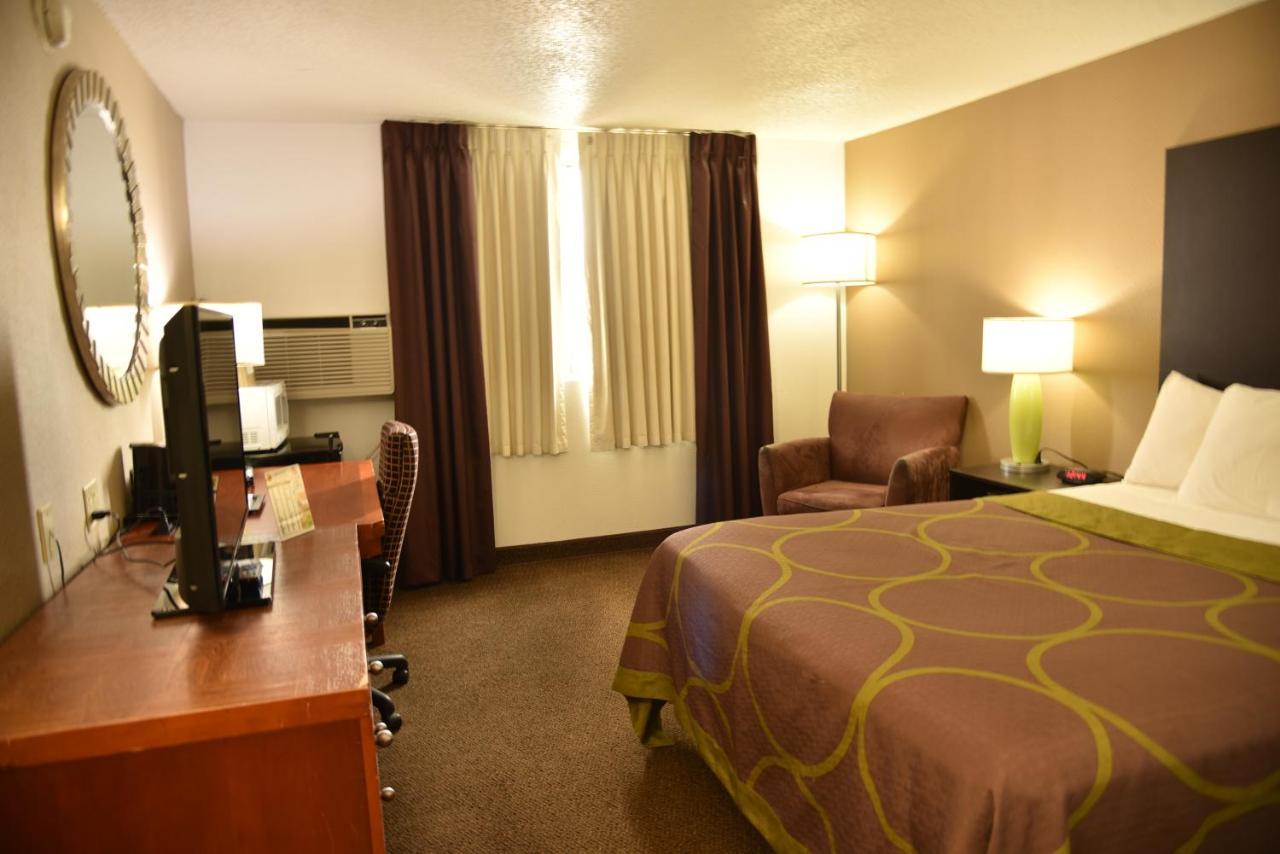 Super 8 By Wyndham Rapid City Rushmore Rd Eksteriør bilde